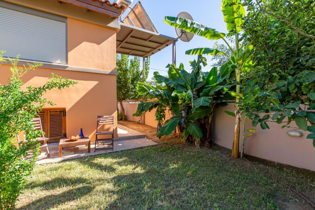 Rea'S Sea House Villa Kato Galatas Exterior foto